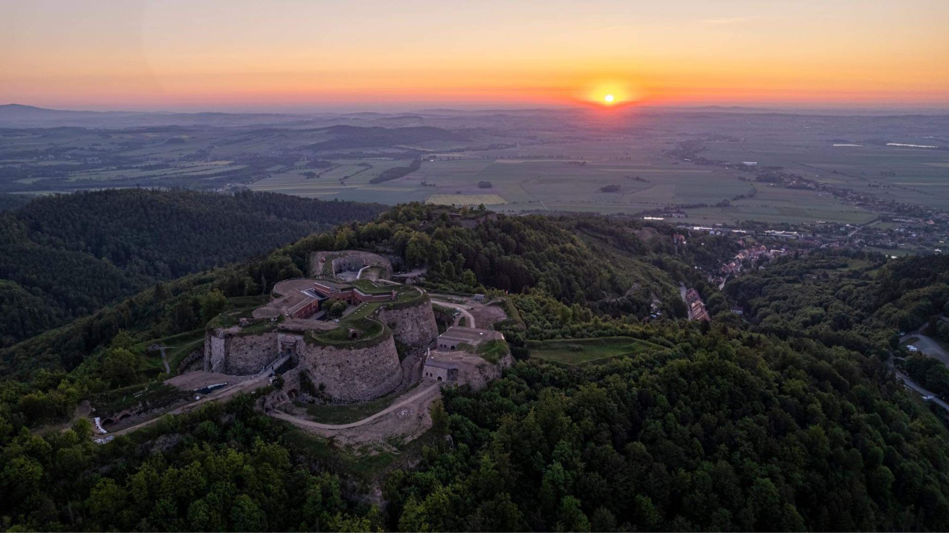 drone view of the Srebrna Gora fortress