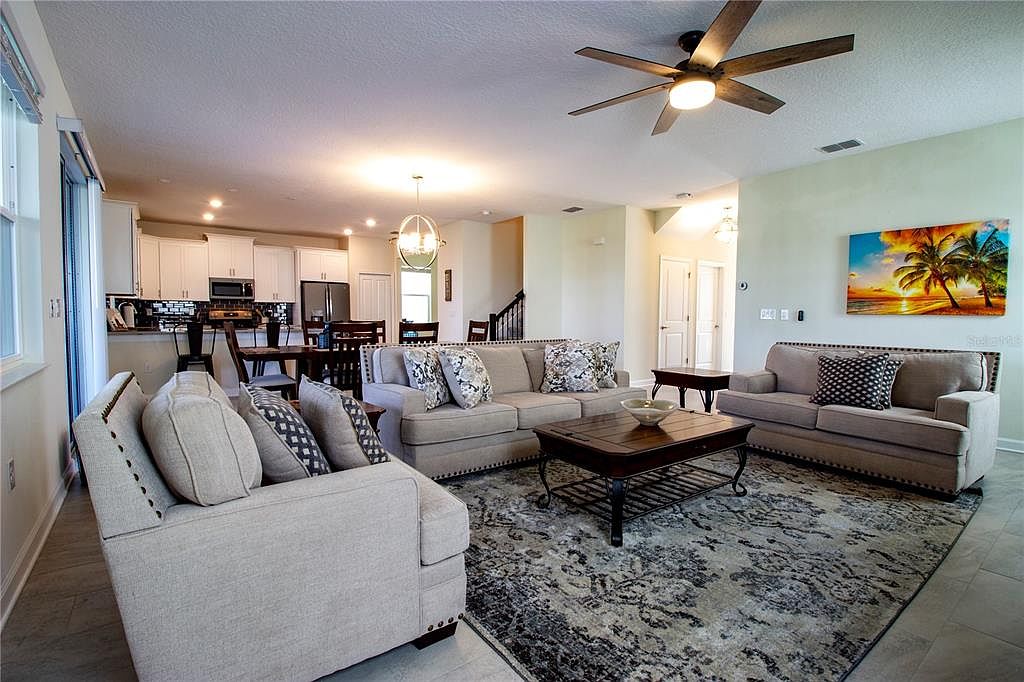 Expansive STR Gem: Maximize Your Rental Income! photo 5