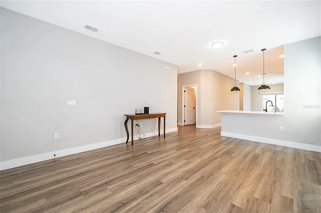 Prime Orlando Investment: Versatile 4BR Home with Massive ROI Potential photo 5