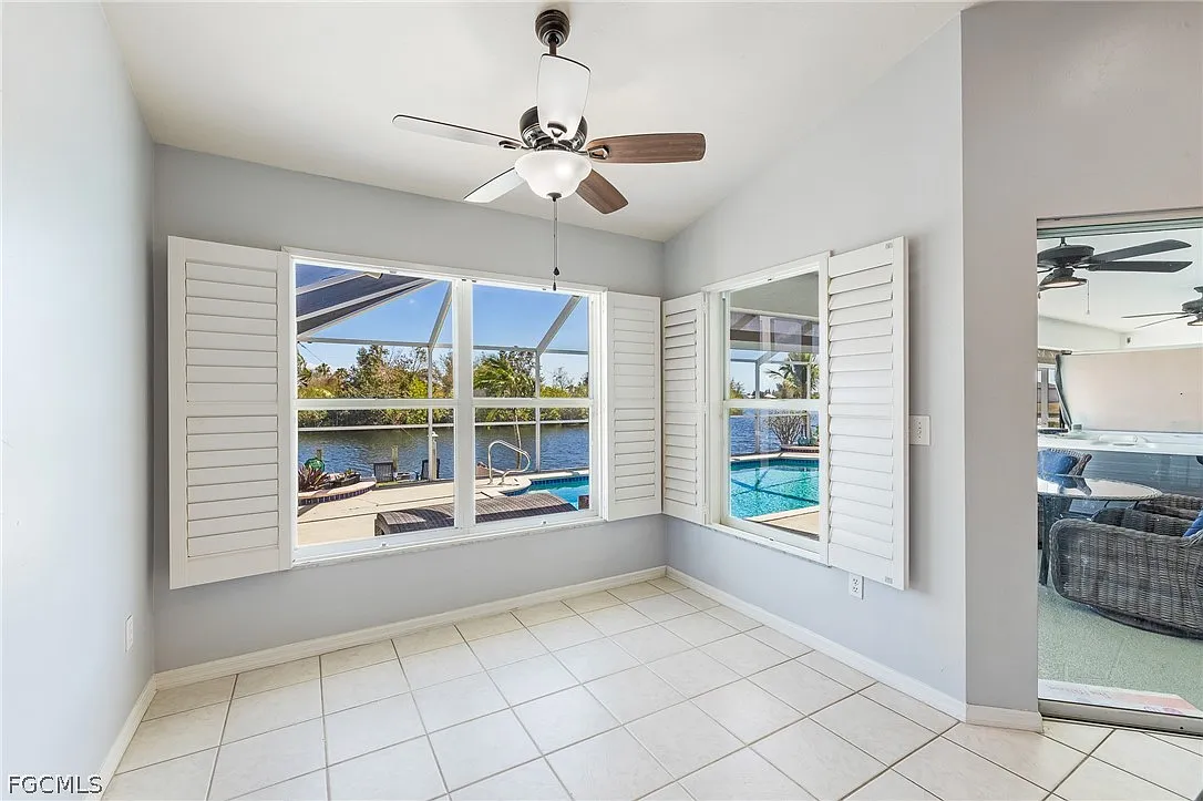 Massive 4,500 SqFt Waterfront STR: Pool, Dock & Solar photo 15