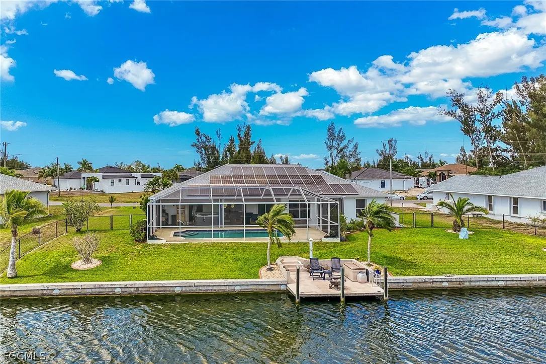 Massive 4,500 SqFt Waterfront STR: Pool, Dock & Solar photo 29