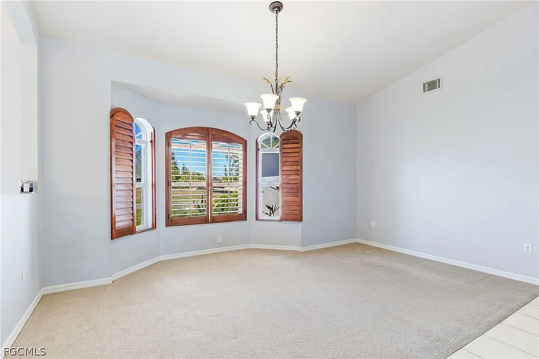 Massive 4,500 SqFt Waterfront STR: Pool, Dock & Solar photo 32