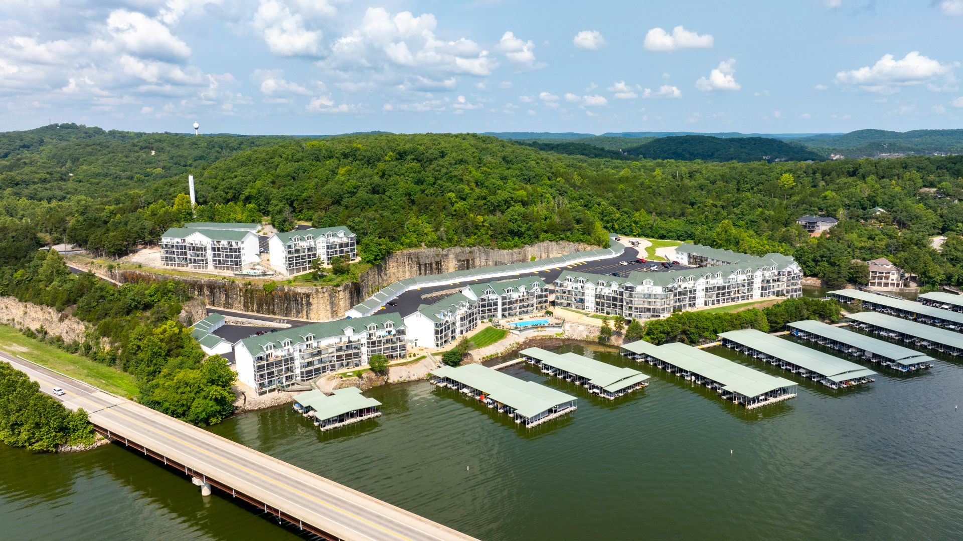 Cedar Heights - Lake of the Ozarks photo 16