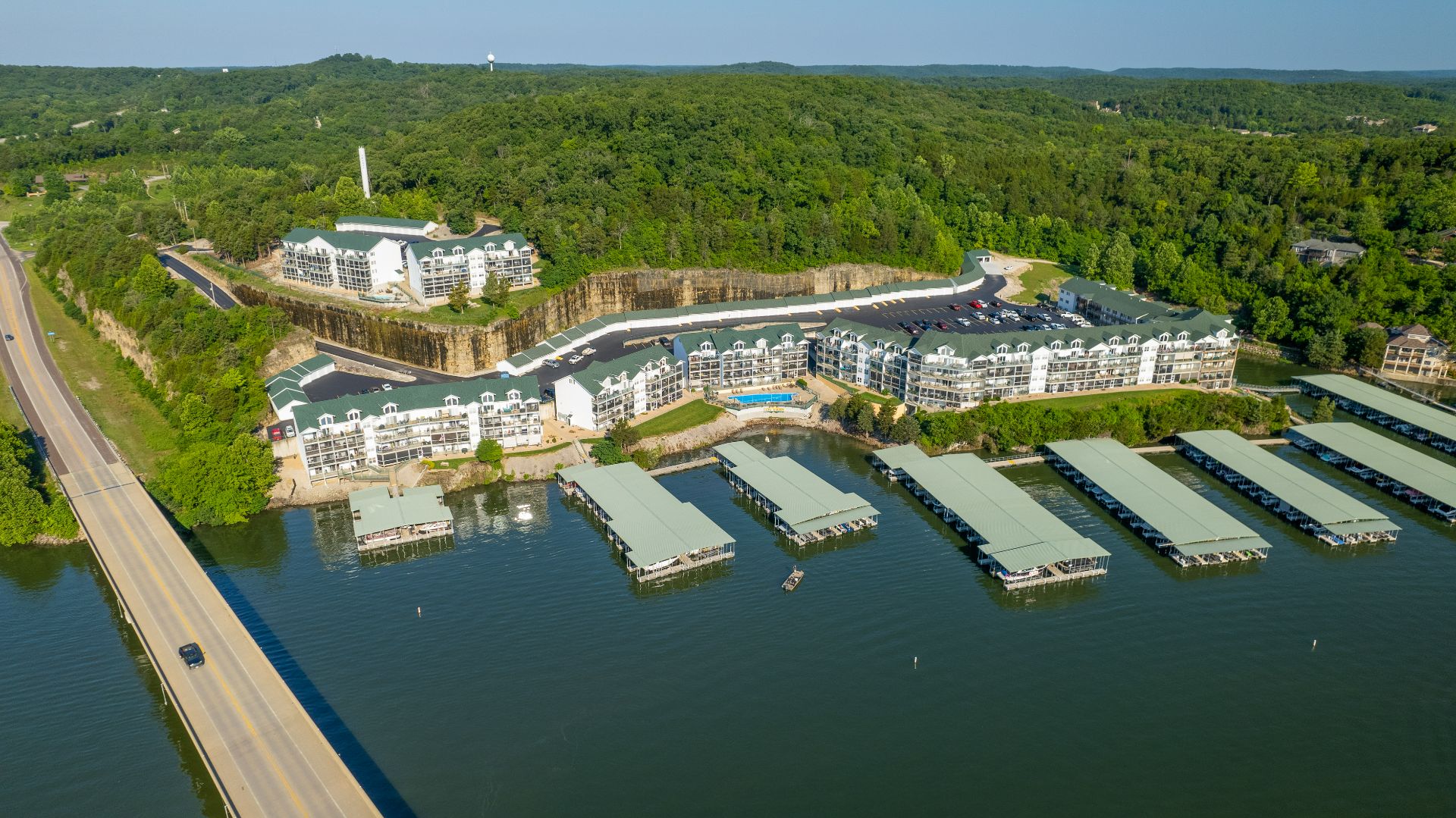 Cedar Heights - Lake of the Ozarks photo 4