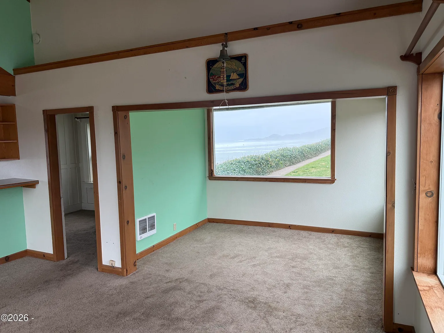 Oceanfront STR Cottage with Iconic Lighthouse Views photo 5