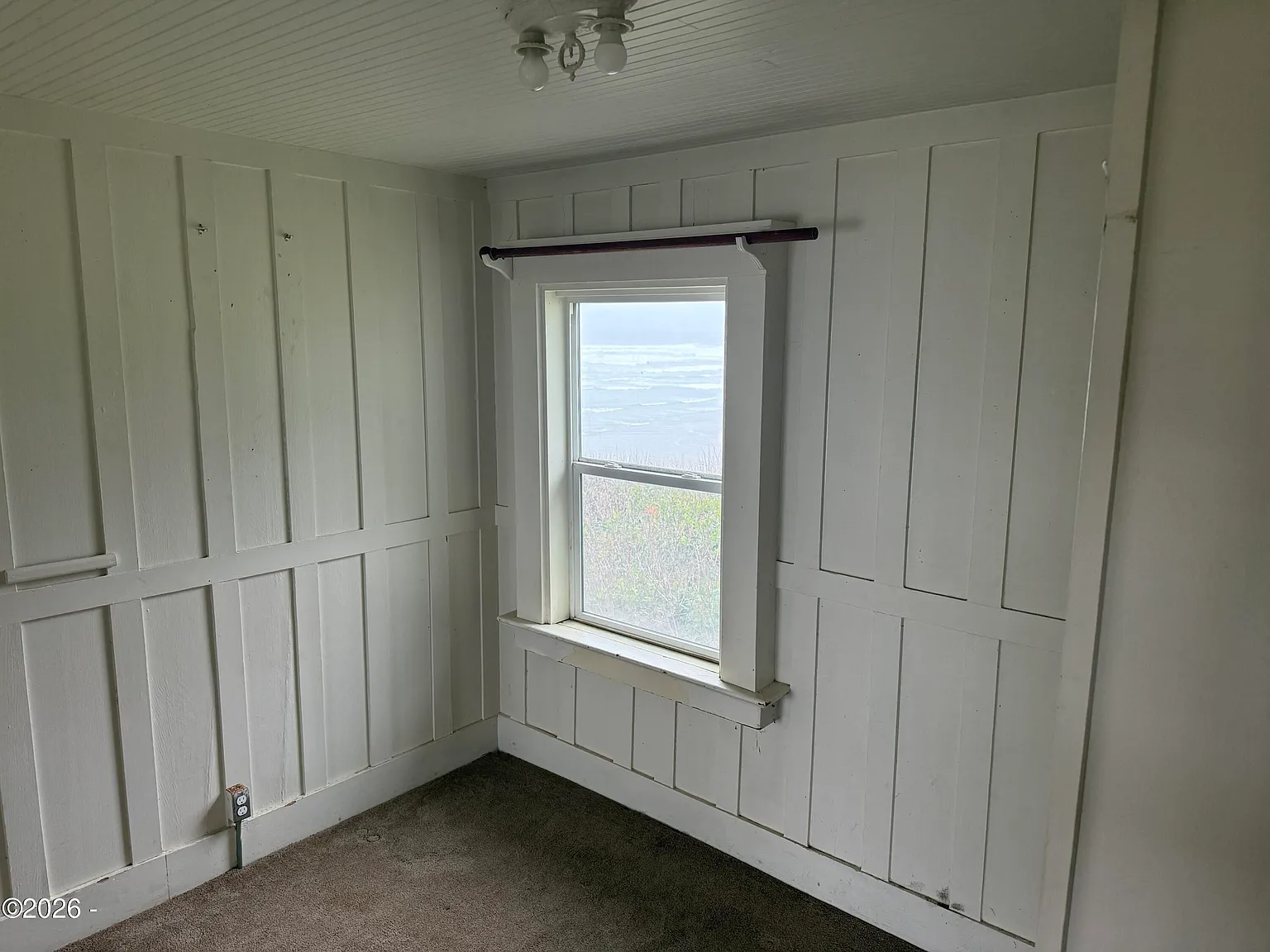 Oceanfront STR Cottage with Iconic Lighthouse Views photo 10