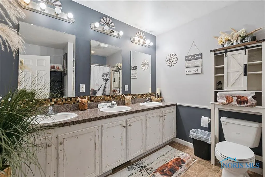 Massive 3,488 Sqft STR Retreat: Perfect for Large Groups photo 23