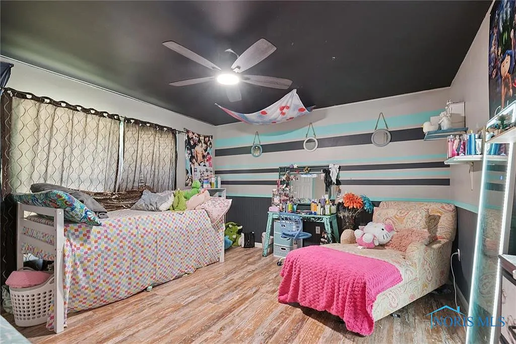 Massive 3,488 Sqft STR Retreat: Perfect for Large Groups photo 37