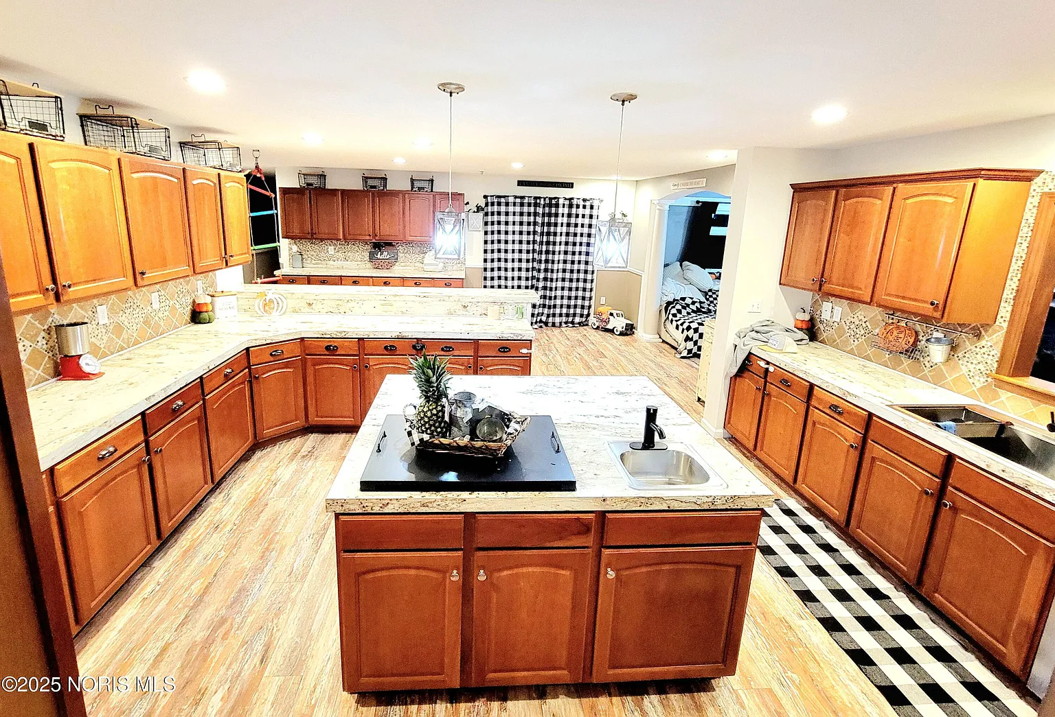 Massive 3,488 Sqft STR Retreat: Perfect for Large Groups photo 39