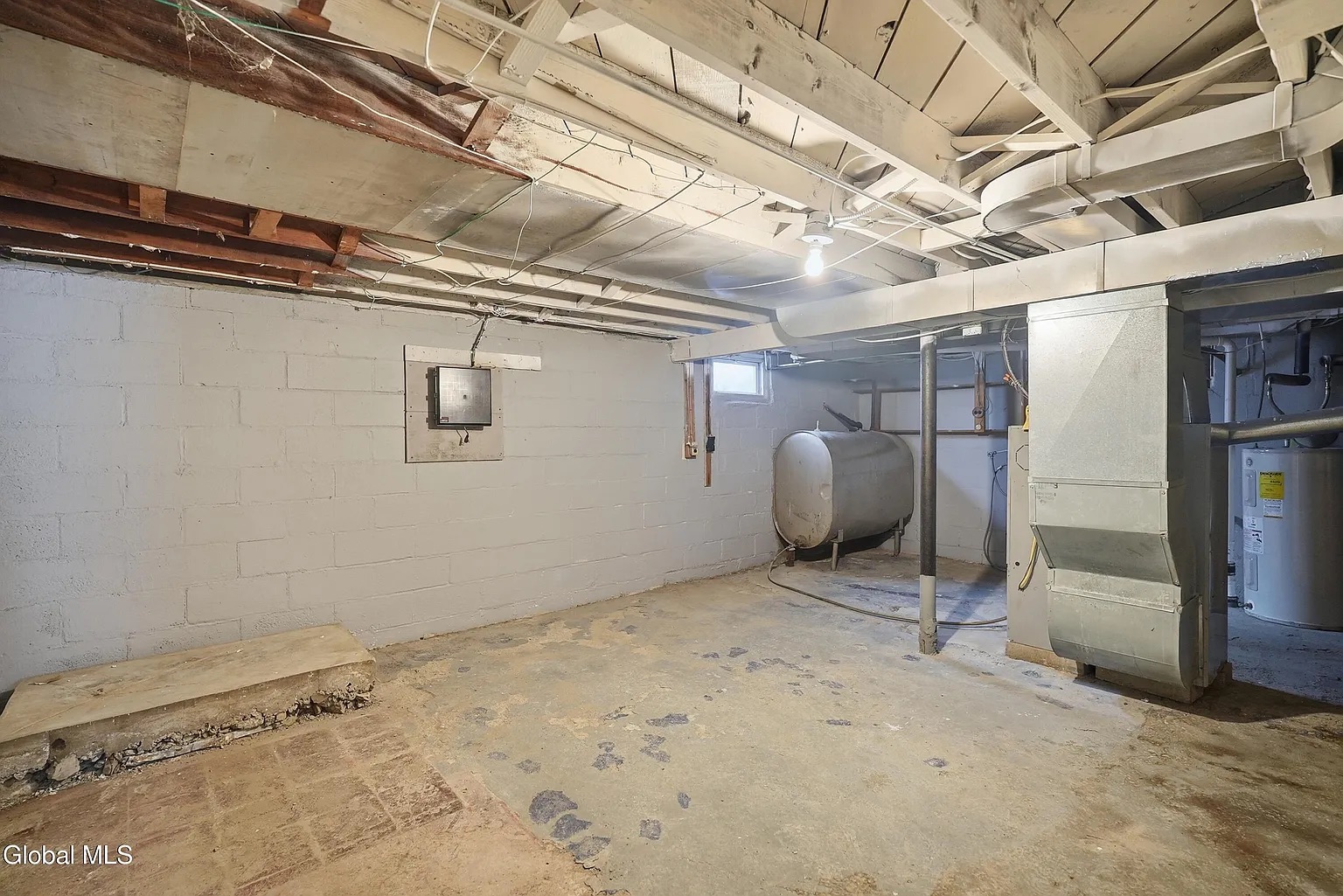 Classic Multi-Level Home: Prime Long-Term Investment photo 20