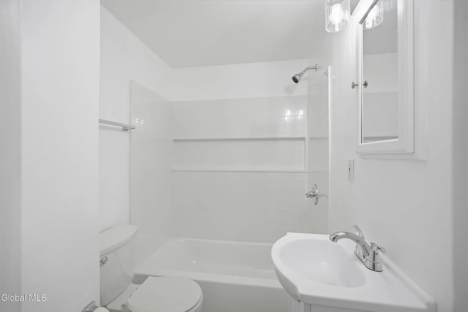 Classic Multi-Level Home: Prime Long-Term Investment photo 6