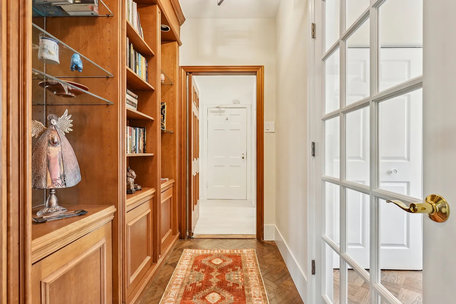 Modern Elegance. Rooftop Views. Investment Gem. photo 7