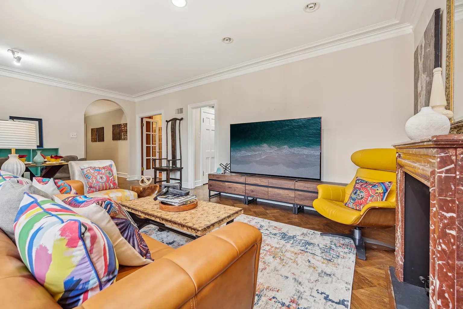 Modern Elegance. Rooftop Views. Investment Gem. photo 8