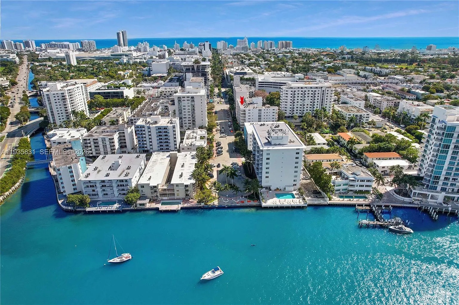 Prime STR Opportunity: Turnkey Unit with Pool & Balcony photo 9