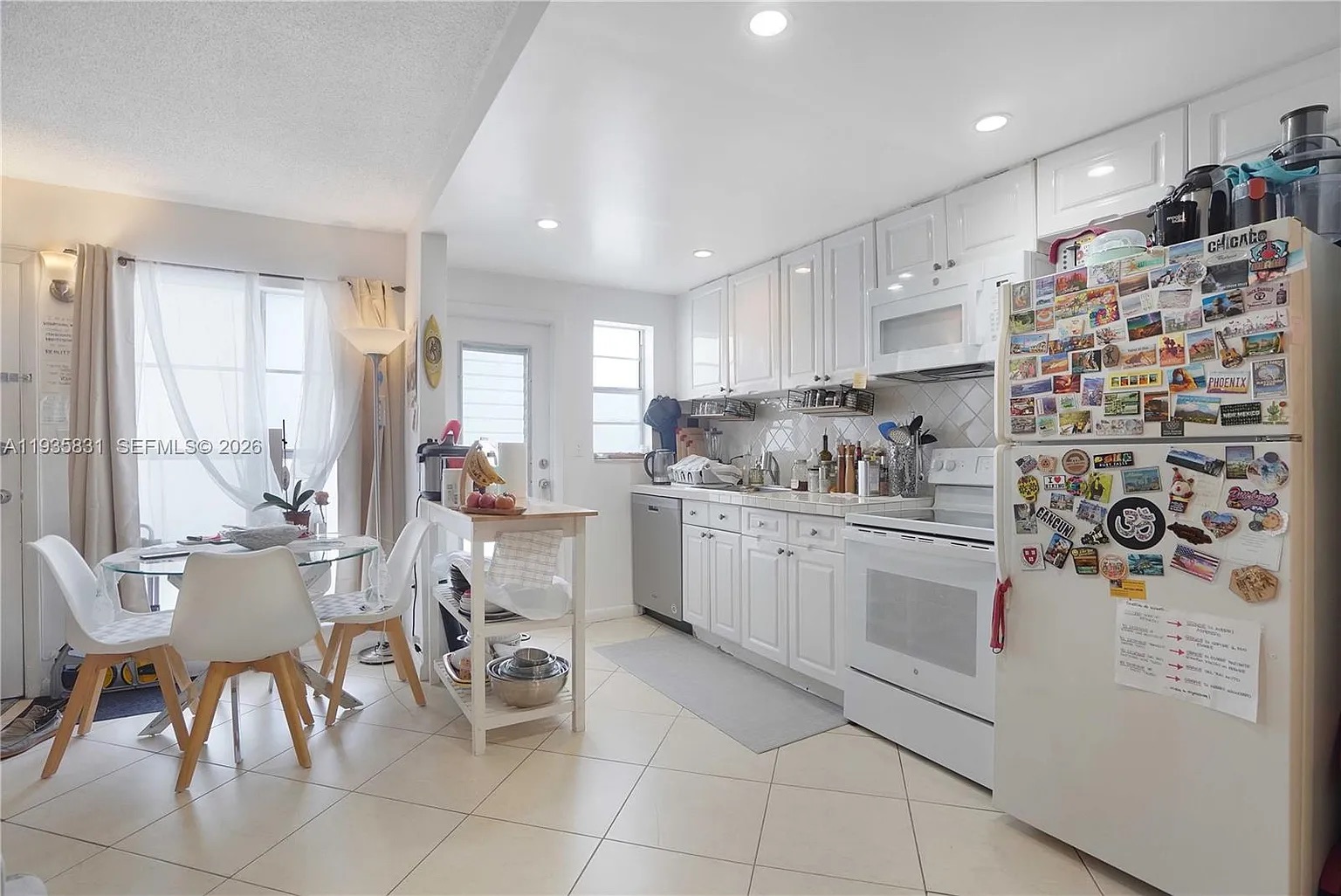 Prime STR Opportunity: Turnkey Unit with Pool & Balcony photo 10