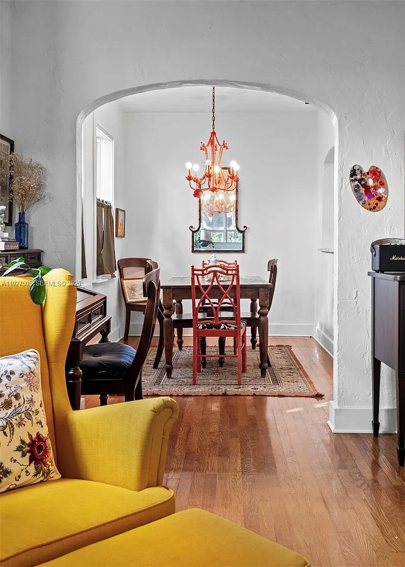 Turnkey STR Oasis: Designer Finishes & Private Courtyard photo 4