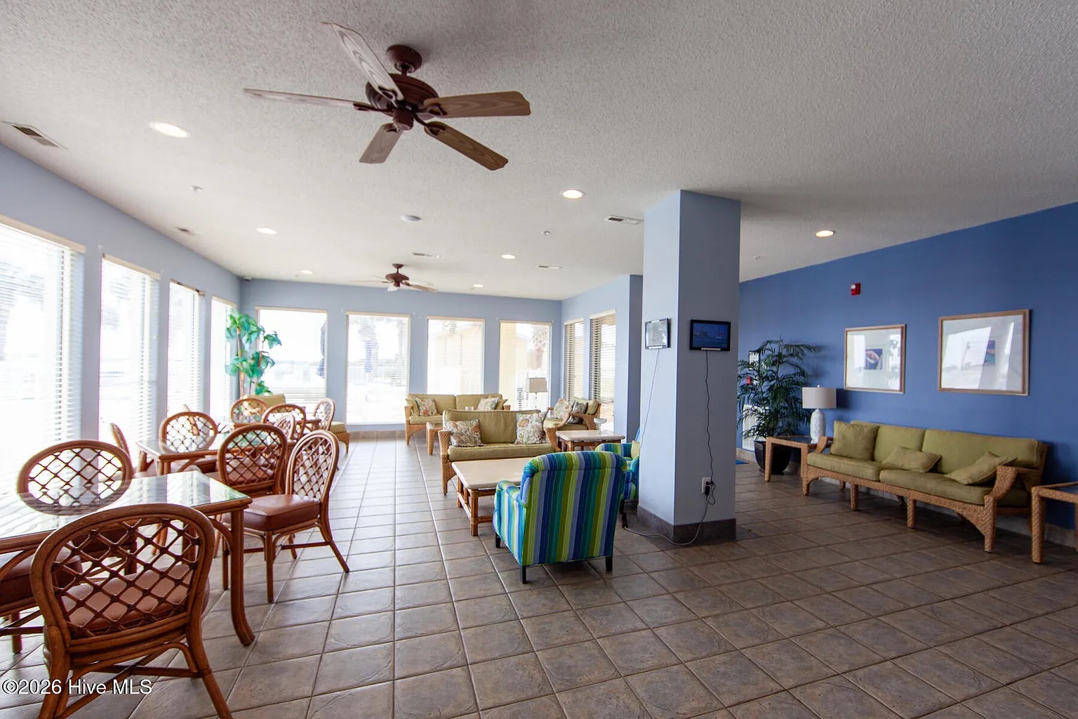 STR Ready Waterfront Resort: Marina, Pool, Beaches! photo 3