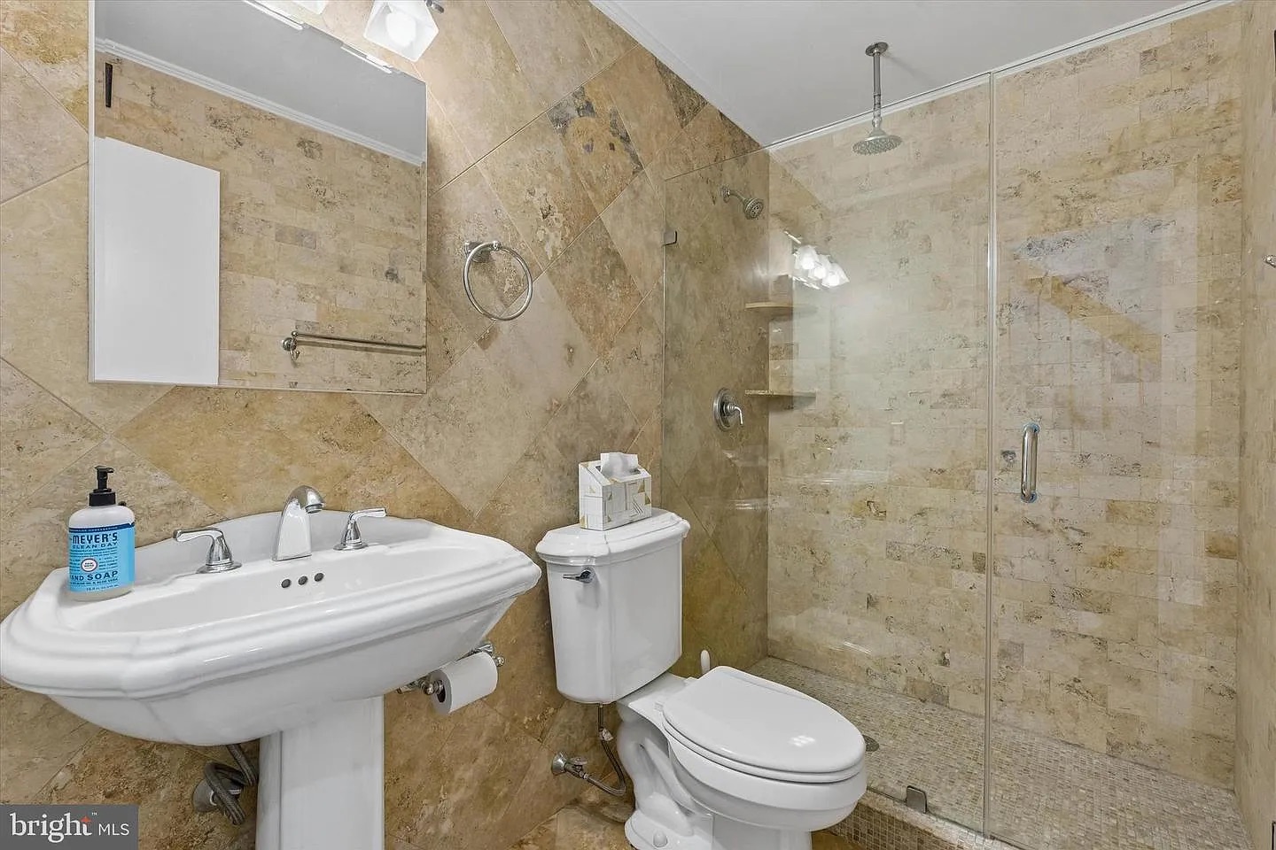 Investment Gold: Modern STR with Private Balcony photo 7