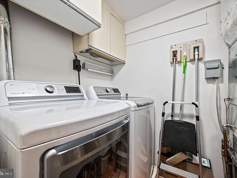 Luxury STR: City Views, High Returns, Investor Ready photo 30