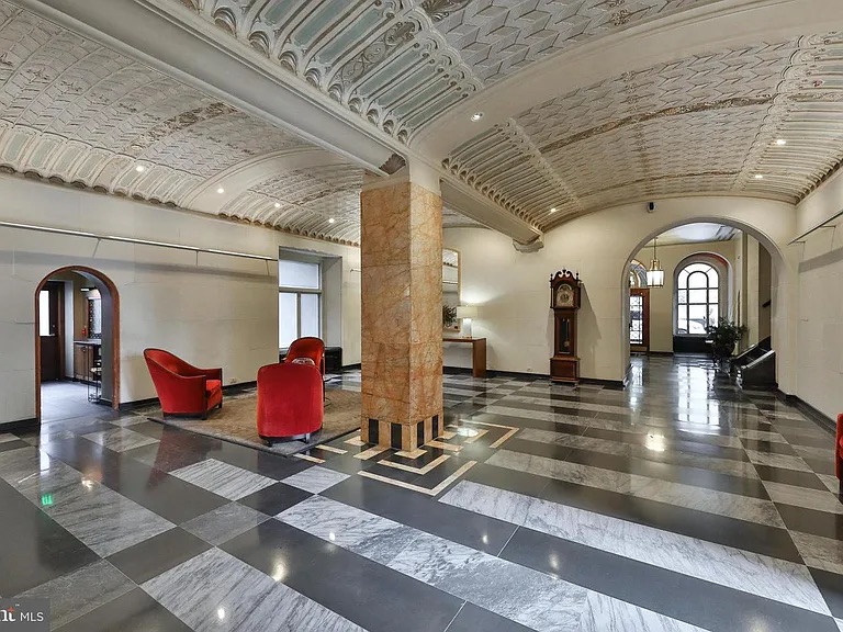 Luxury STR: City Views, High Returns, Investor Ready photo 36
