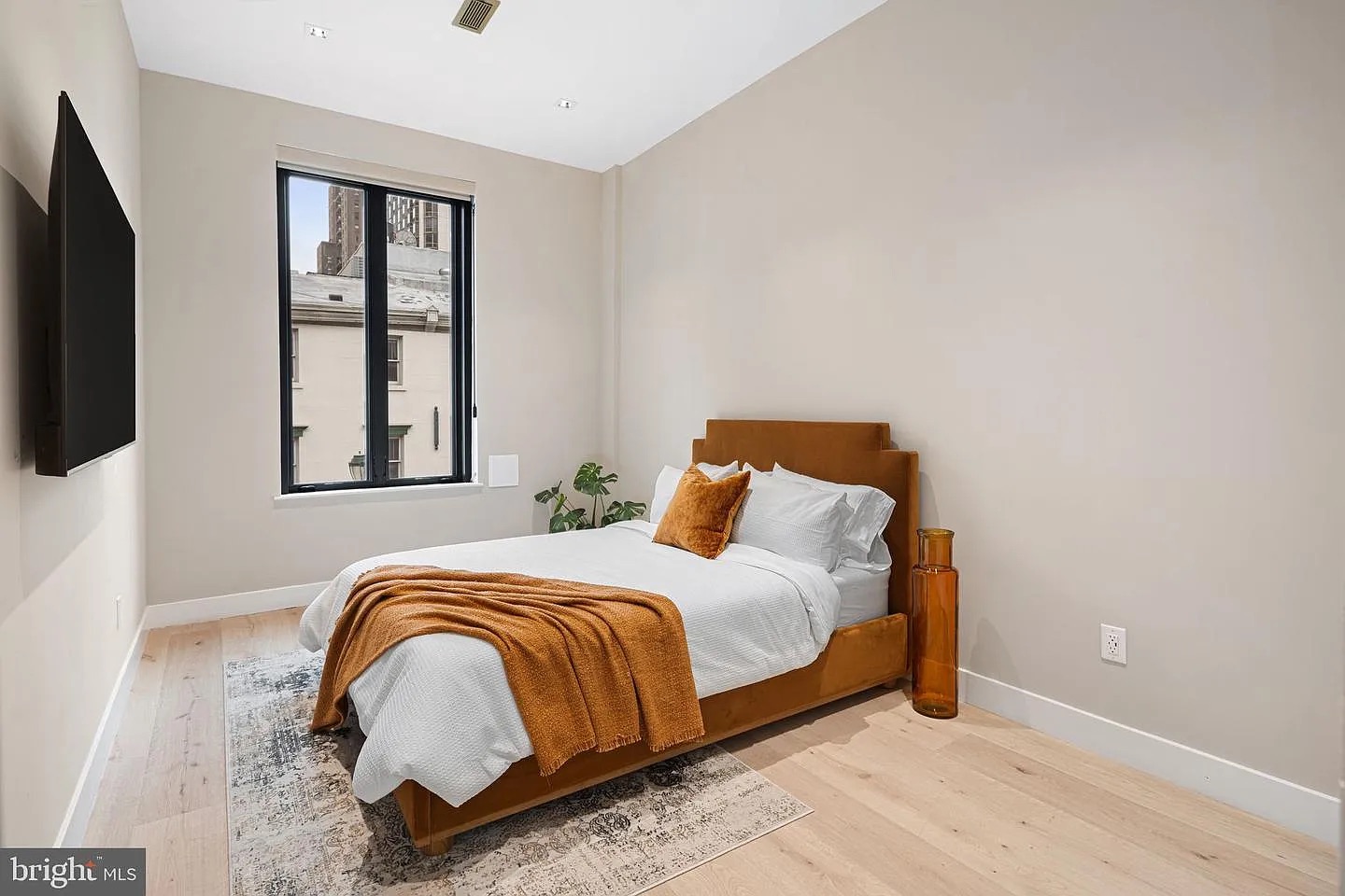 Design-Driven Luxury STR: 6000 SqFt Industrial Loft photo 37