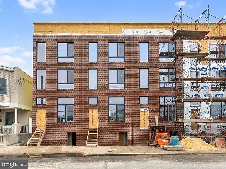 Premium STR: New Build, Rooftop Deck & Skyline Views photo 33