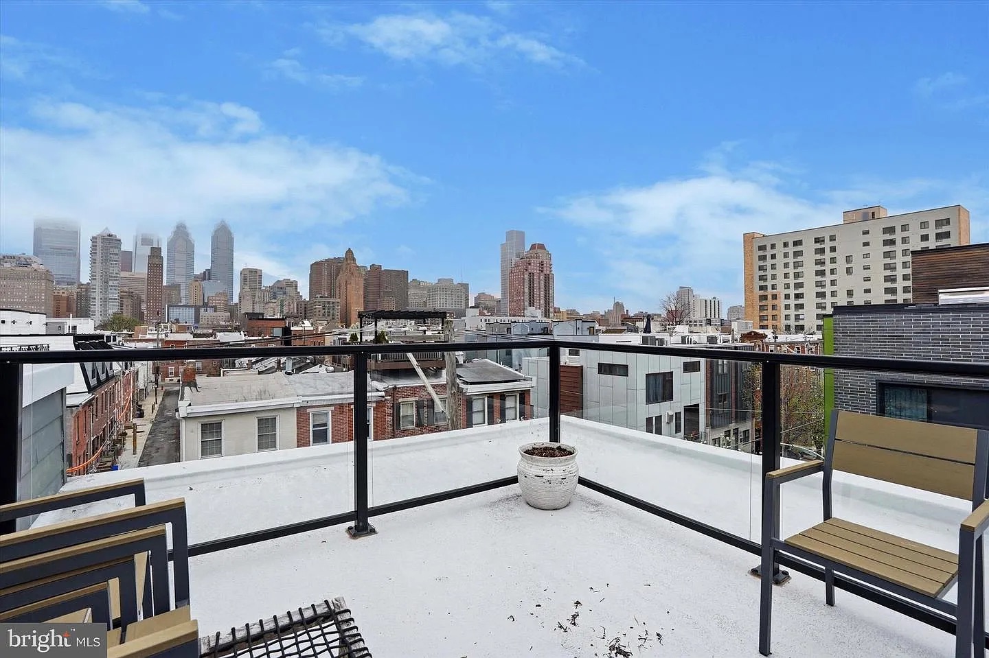 Luxury STR Masterpiece with Massive Skyline Rooftop Deck photo 29