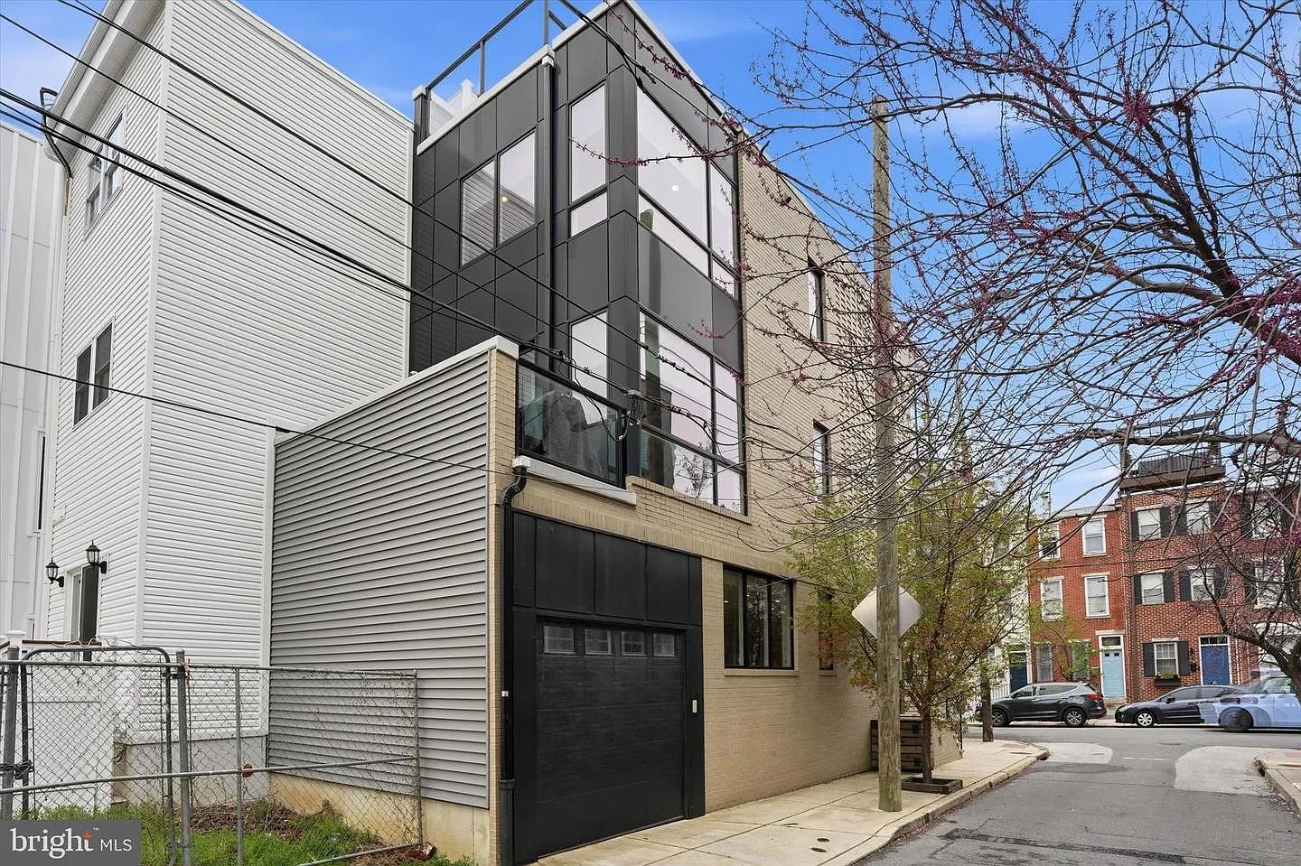 Luxury STR Masterpiece with Massive Skyline Rooftop Deck photo 35