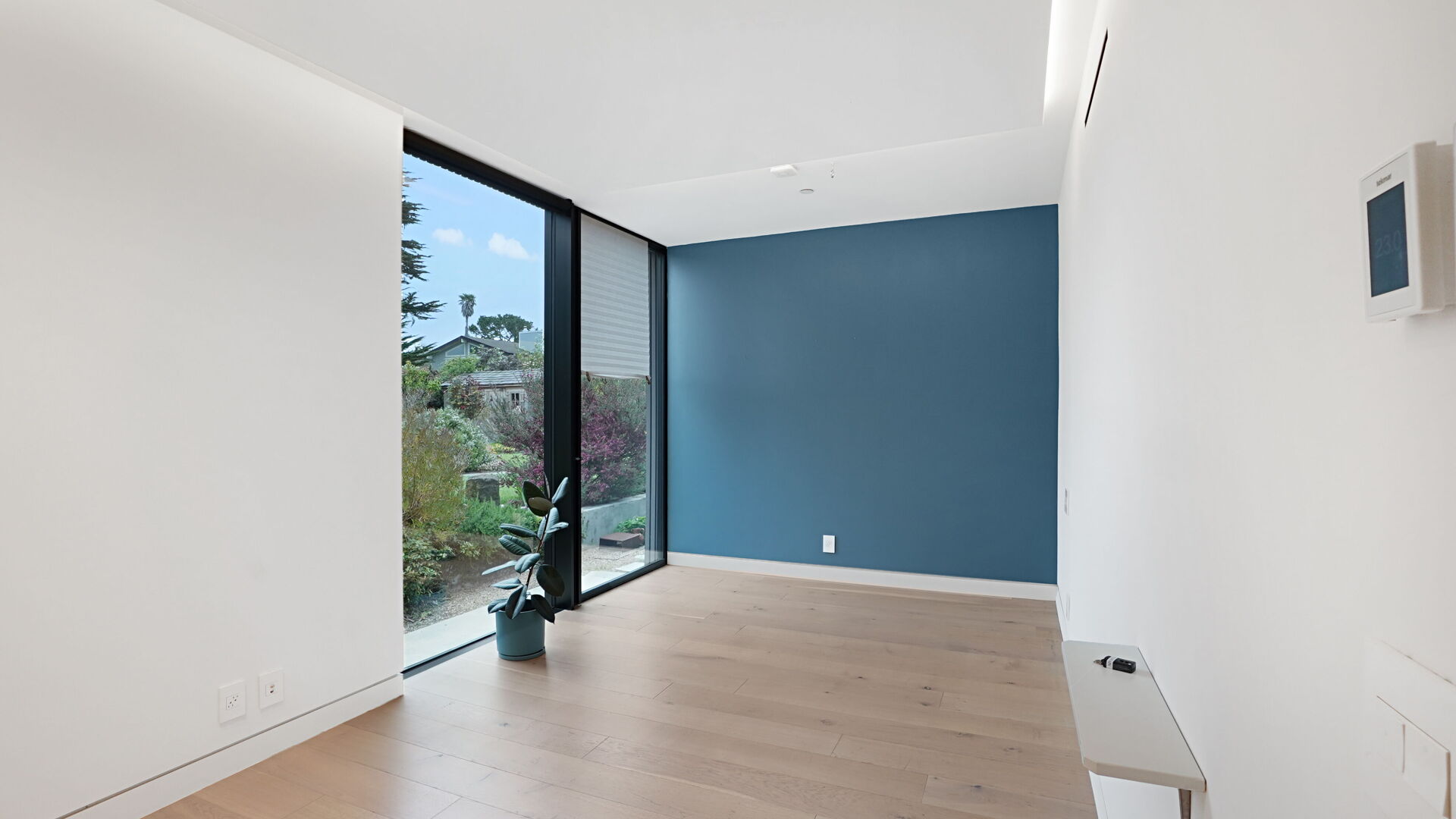 15,000 Sqft Modern Masterpiece: The Ultimate Trophy Asset photo 20