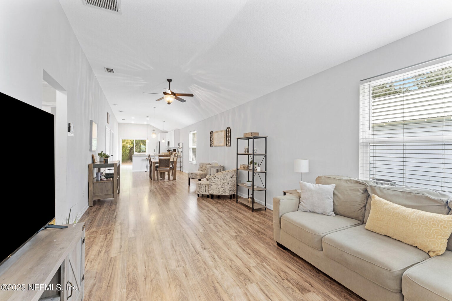 Turn-Key Coastal Cottage | Prime STR & LTR Opportunity photo 5