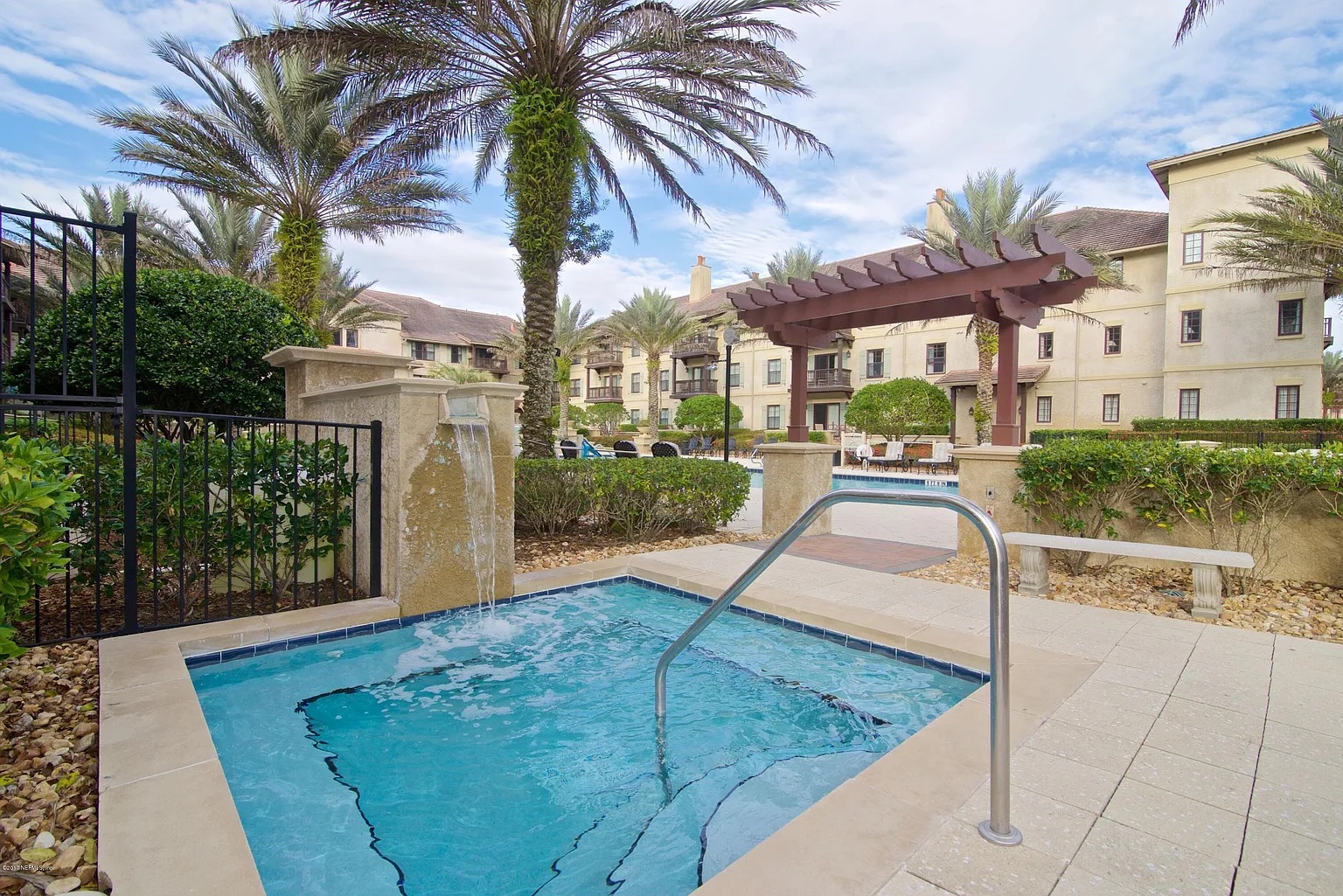 Turnkey Resort Gem: Versatile STR & LTR Investment photo 4