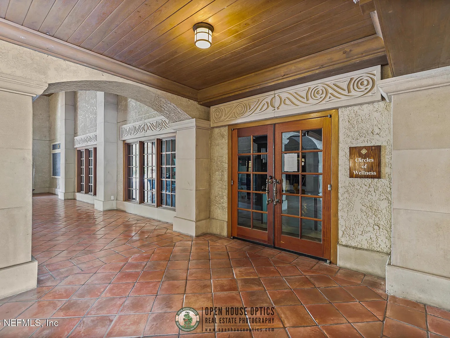 Turnkey Resort Gem: Versatile STR & LTR Investment photo 36