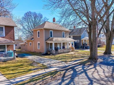 Modern Turn-Key Gem: Sleek Finishes & Investor Ready photo 26