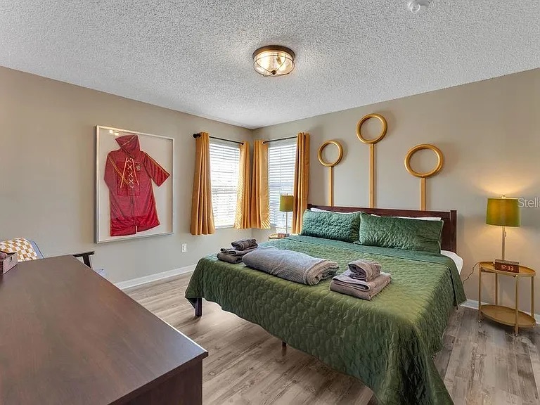 STR Goldmine: High-Demand 2881 Sqft Income Producer! photo 3