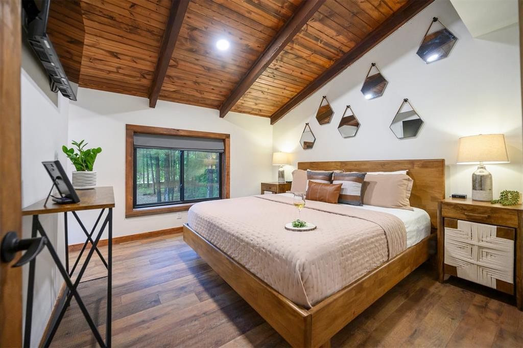 Luxury Cabin: Mini-Golf, Hot Tub, Fire Pit Fun! photo 29
