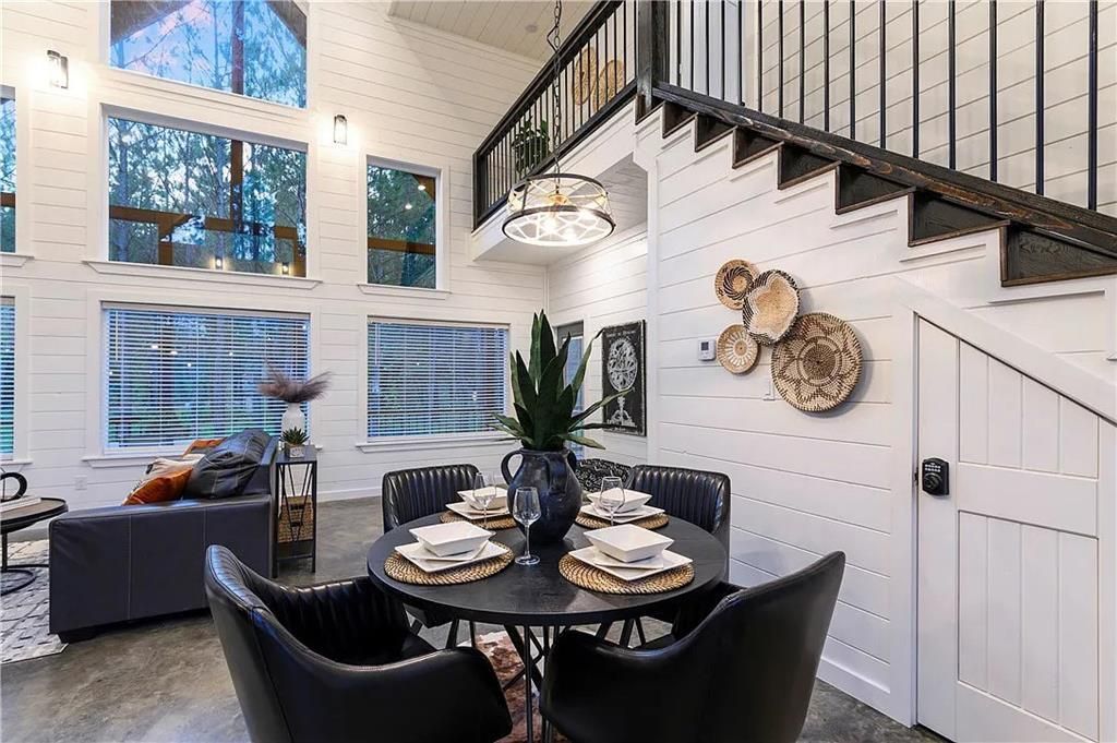Luxury Cabin: Turnkey STR Gem in High-Demand Market photo 10