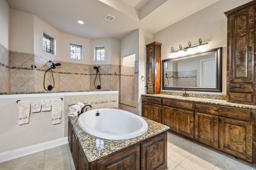 Backyard Oasis: Your Private Luxury Home Awaits! photo 25