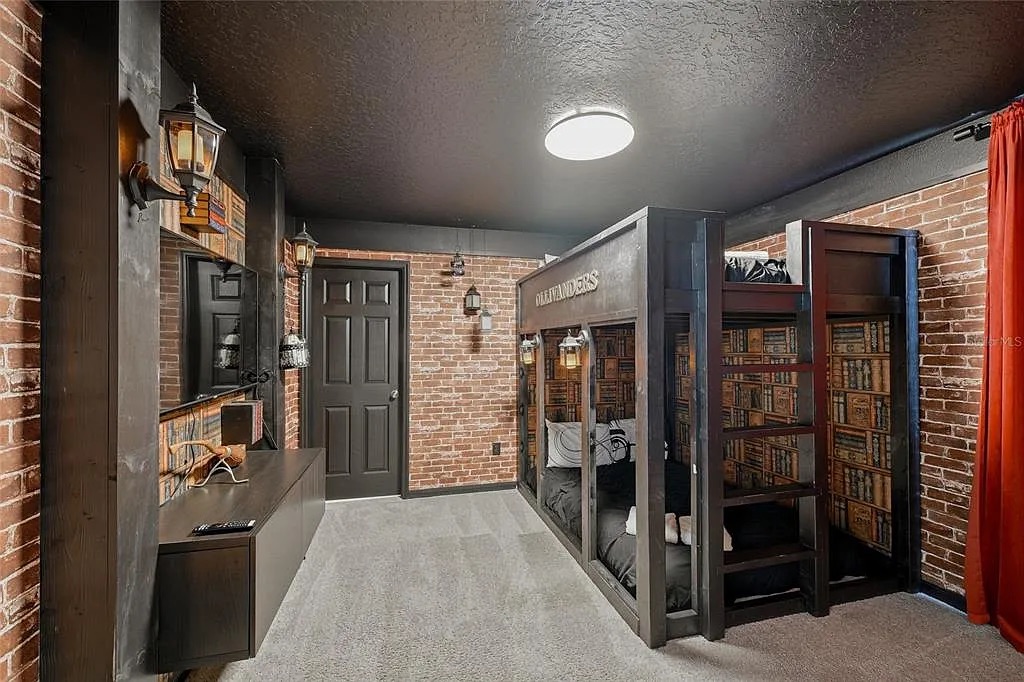 Central FL STR Goldmine: 4363 SqFt, Maximize Income! photo 17