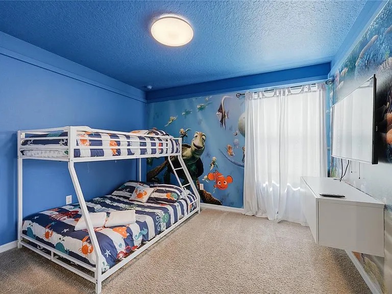 Central FL STR Goldmine: 4363 SqFt, Maximize Income! photo 4