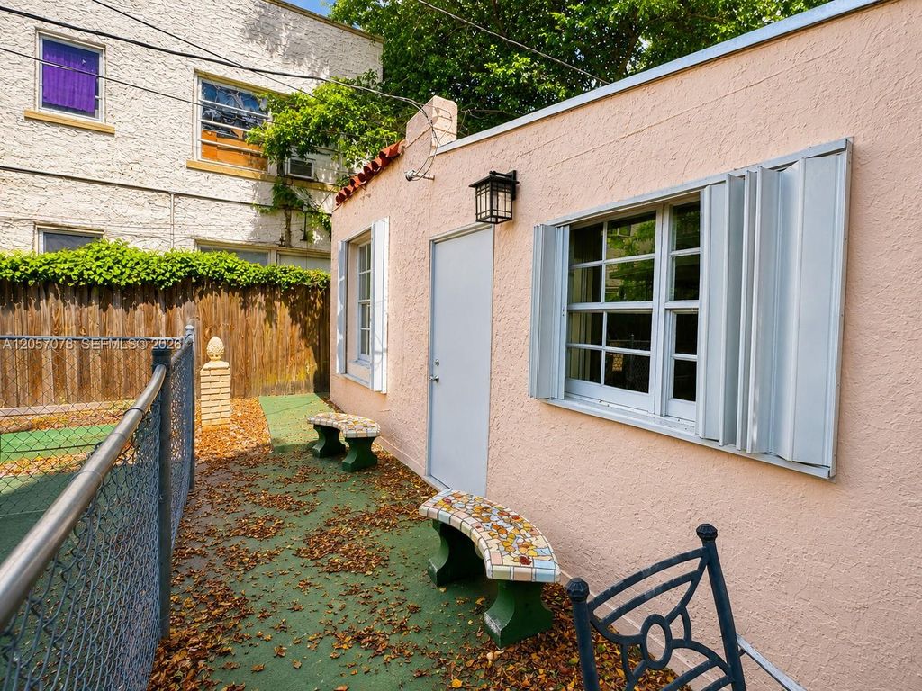 Shenandoah Income Dream: Furnished, No HOA, Main Home + Detached Suite photo 26