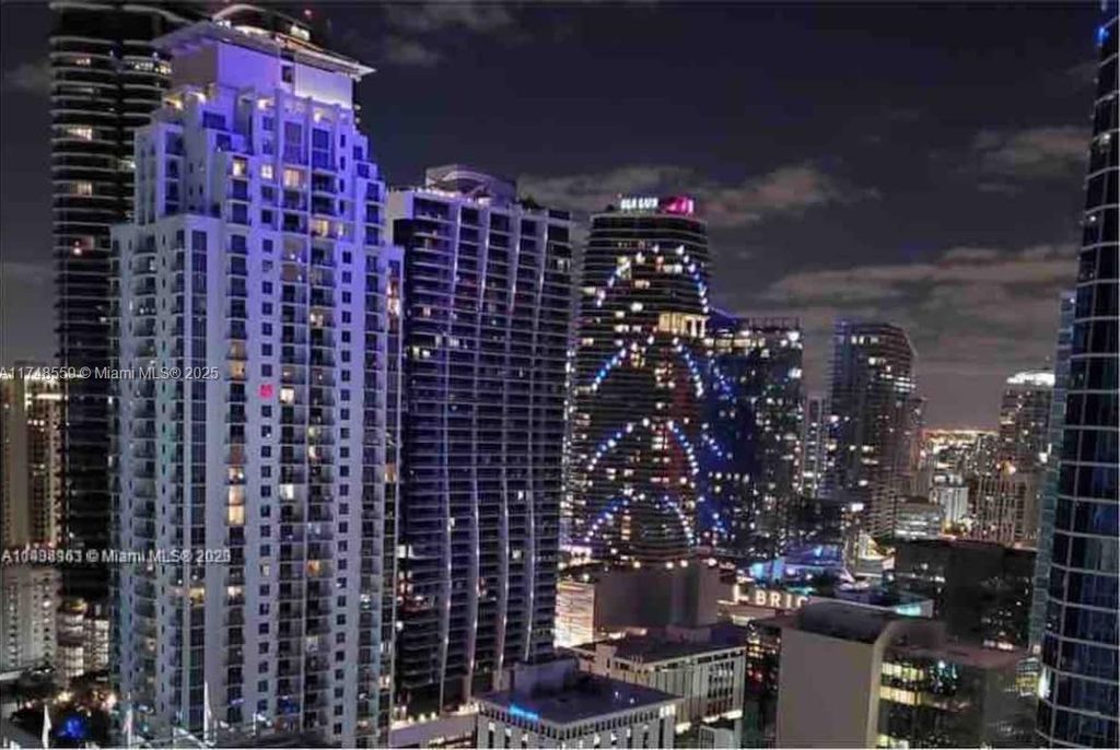 Sky-High Income & Luxury Views. Miami's Best! photo 1
